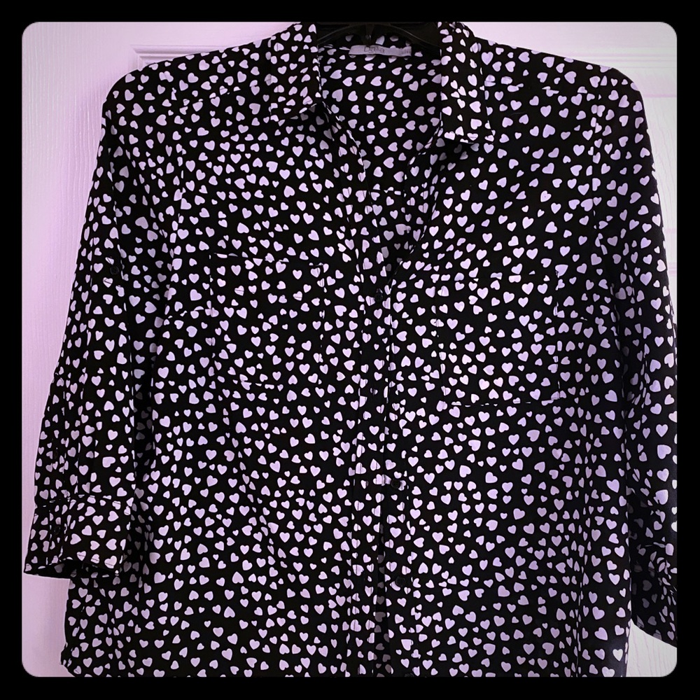 Blouse with white hearts ❤️